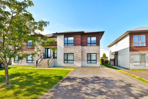 1810 Rue Henri-Blaquière  Chambly, QC J3L 3E9