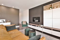 Salon - 