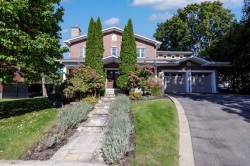 1 Av. Stewart Pointe-Claire, QC H9S 5T5