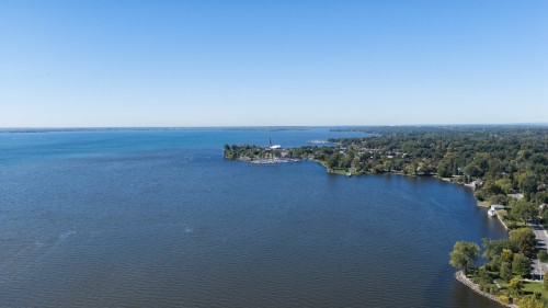 Accès au plan d'eau - 1 Av. Stewart, Pointe-Claire, QC 