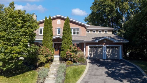 Façade - 1 Av. Stewart, Pointe-Claire, QC 