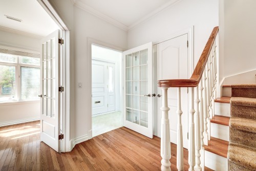 3019 Ch. De Breslay , Montréal (Ville-Marie), QC H3Y 2G8 3