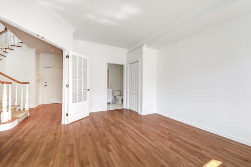 3019 Ch. De Breslay , Montréal (Ville-Marie), QC H3Y 2G8 5