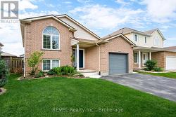 8368 RACEY AVENUE Niagara Falls (Ascot), ON L2H 3M7