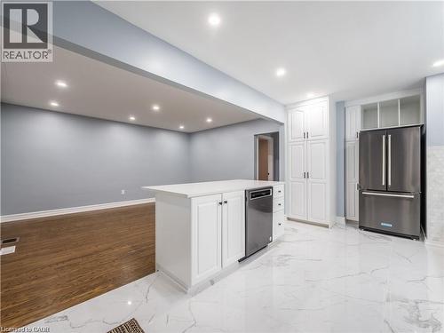 198 WEST 19TH Street , Hamilton, Ontario L9C 4J2 5