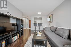 1103 - 81 TOWNSGATE DRIVE Vaughan, ON L4J 8E6