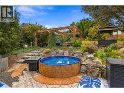 with plunge pool - 