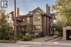 155 SHERMAN Avenue S Hamilton, ON L8M 2R1