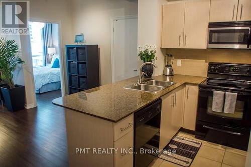 408 - 12 YONGE STREET , Toronto, Ontario M5E 1Z9 3