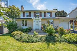 93 BEAVER RIDGE  Ottawa, ON K2E 6E5