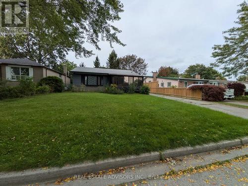 712 ANNLAND STREET  Pickering, ON L1W 1B4