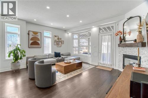 1417 Treeland Street, Burlington, ON 
