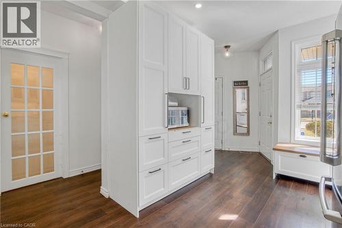 1417 Treeland Street, Burlington, ON 