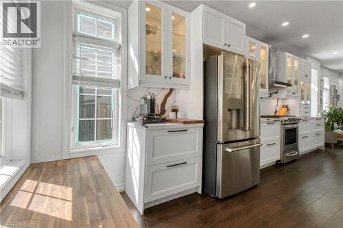1417 Treeland Street, Burlington, ON 