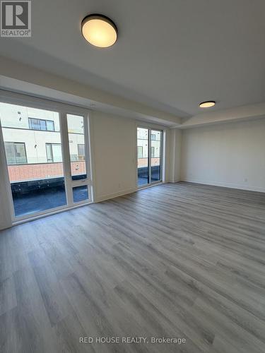240 ELLIS AVENUE , St. Catharines, Ontario L2P 0H2 5
