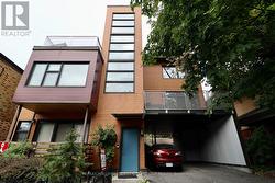 3 - 331 OSGOODE STREET Ottawa, ON K1N 1H2