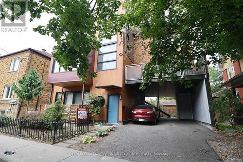 3 - 331 OSGOODE STREET , Ottawa, Ontario K1N 1H2 2