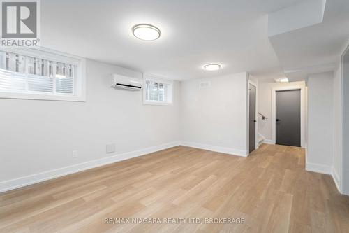 B - 37 BUCHANAN ROAD , St. Catharines (Carlton/Bunting), Ontario L2M 4R7 5
