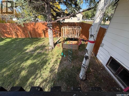 200 3Rd Street E, Ponteix, SK 