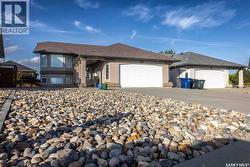 316 Lakeridge DRIVE Warman, SK S0K 4S0