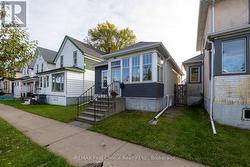 322 OGDEN STREET Thunder Bay (East End), ON P7C 2N3