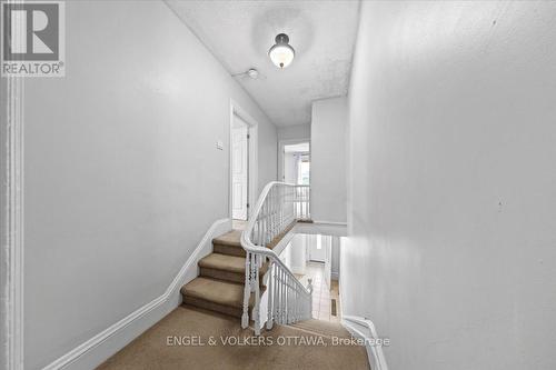 Great separation between bedrooms - 118 King Edward Avenue, Ottawa, ON 