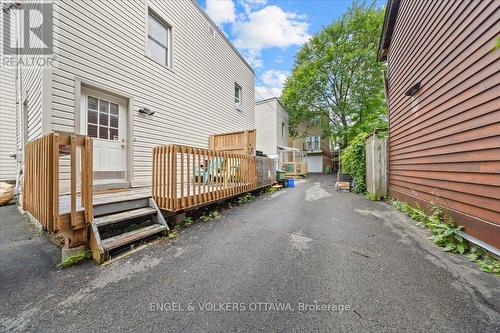 Private rear deck perfect for BBQ's - 118 King Edward Avenue, Ottawa, ON 