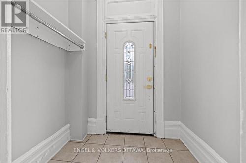 Enclosed entry way/foyer - 118 King Edward Avenue, Ottawa, ON 