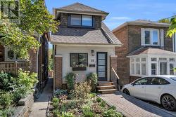 23 ALDRIDGE AVENUE Toronto, ON M4C 3W3