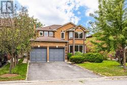 8 SAYOR DRIVE Ajax, ON L1T 3K2