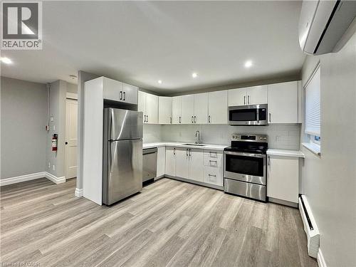 410 HAZEL Street Unit# 204 , Waterloo, Ontario N2L 3P7 3