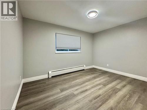 410 HAZEL Street Unit# 204 , Waterloo, Ontario N2L 3P7 5