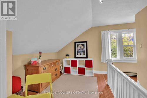 Unit 2 Office Area (Second Level of Unit) - 5 Woodlawn Avenue, Ottawa, ON 