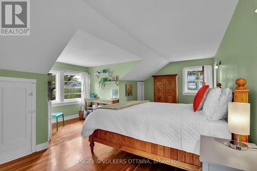 Unit 2 Primary Bedroom (Second Level of Unit) - 5 Woodlawn Avenue, Ottawa, ON 