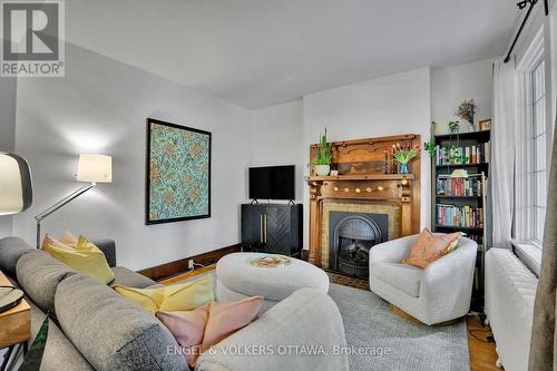 Unit 1 Living Room - 5 Woodlawn Avenue, Ottawa, ON 