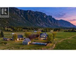 4390 40TH Street Creston, BC V0B 1C1