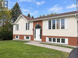 57 SALISBURY ROAD Prince Edward County (Ameliasburg Ward), ON K8N 4Z7