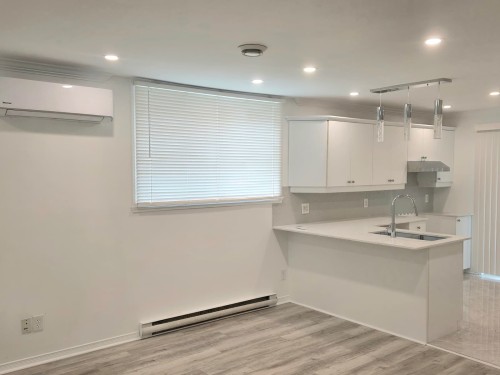 2255 Rue Avignon , Brossard, QC J4Z 2V8 5