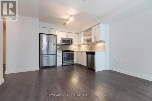 702 - 525 ADELAIDE STREET W , Toronto, Ontario M5V 1T6 2