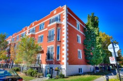 Façade - 