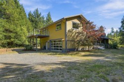 3060 Thorpe Rd Qualicum Beach, BC V9K 1Z7