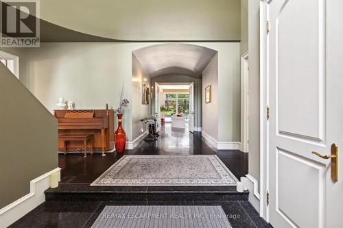 1019 Scenic Drive, Hamilton, ON 