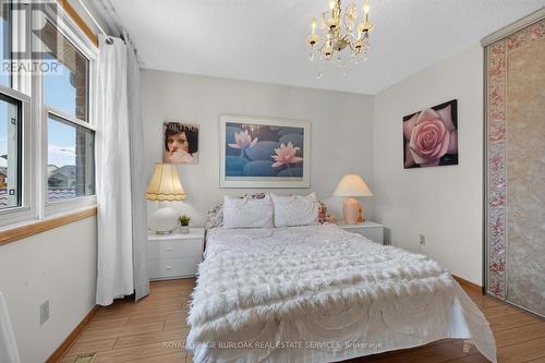 888 Messenger Meadow Drive, Mississauga, ON 