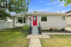 416 Willow STREET E Saskatoon, SK S7J 0C8