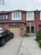 6064 COXSWAIN CRESCENT Mississauga, ON L5V 2Z9
