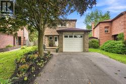 49 FISHER CRESCENT  Ajax (Central West), ON L1T 2E8