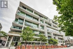 1007 - 75 PORTLAND STREET Toronto, ON M5V 2M9