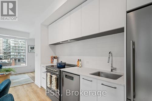 710 - 101 ROEHAMPTON AVENUE , Toronto, Ontario M4P 2W2 5