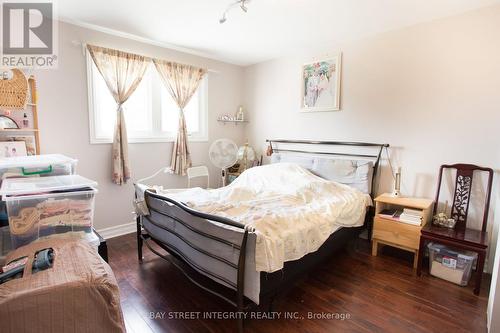 860 Messenger Meadow Drive, Mississauga, ON 
