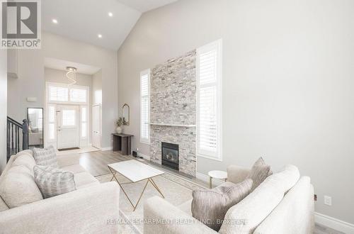 73 Appleblossom Drive, Hamilton, ON 